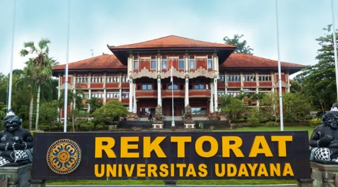 Daftar Kampus Terbaik di Daerah Bali Versi UniRank 2024